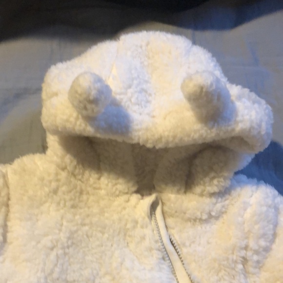 Baby Fuzzy Pram - Brand: Little Joy, white, size 0-3months - Picture 3 of 9